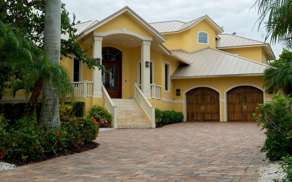 Upgrade Your Home's Curb Appeal with a Paver Driveway Installation